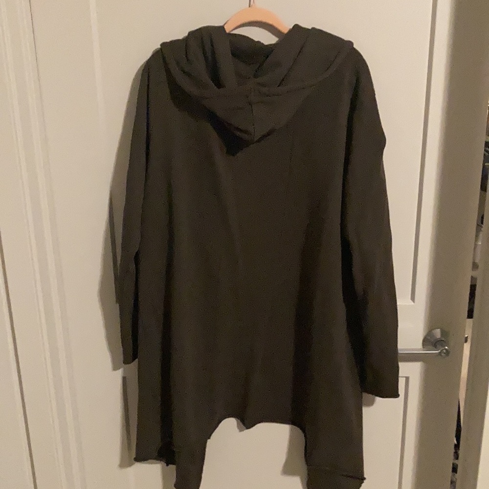 Divided robe - Picture 4 of 4